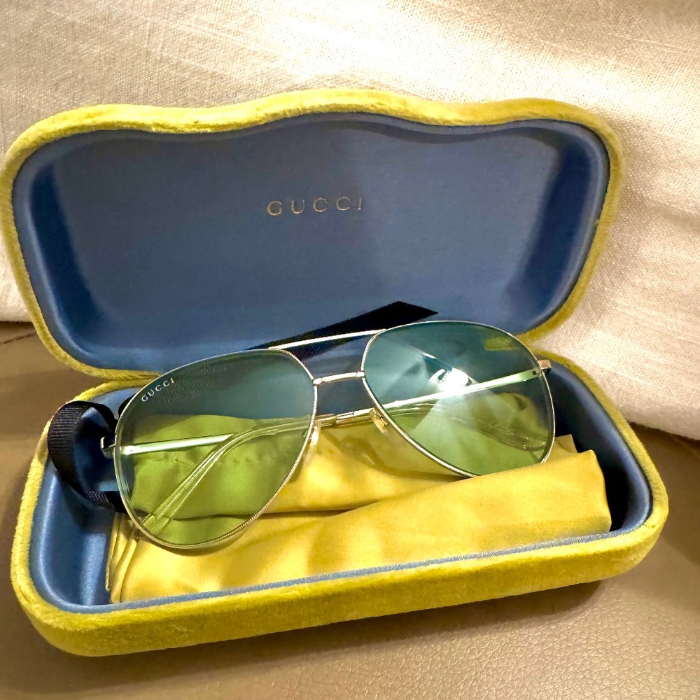 Gucci 59mm Aviator Sunglasses Green/Gold